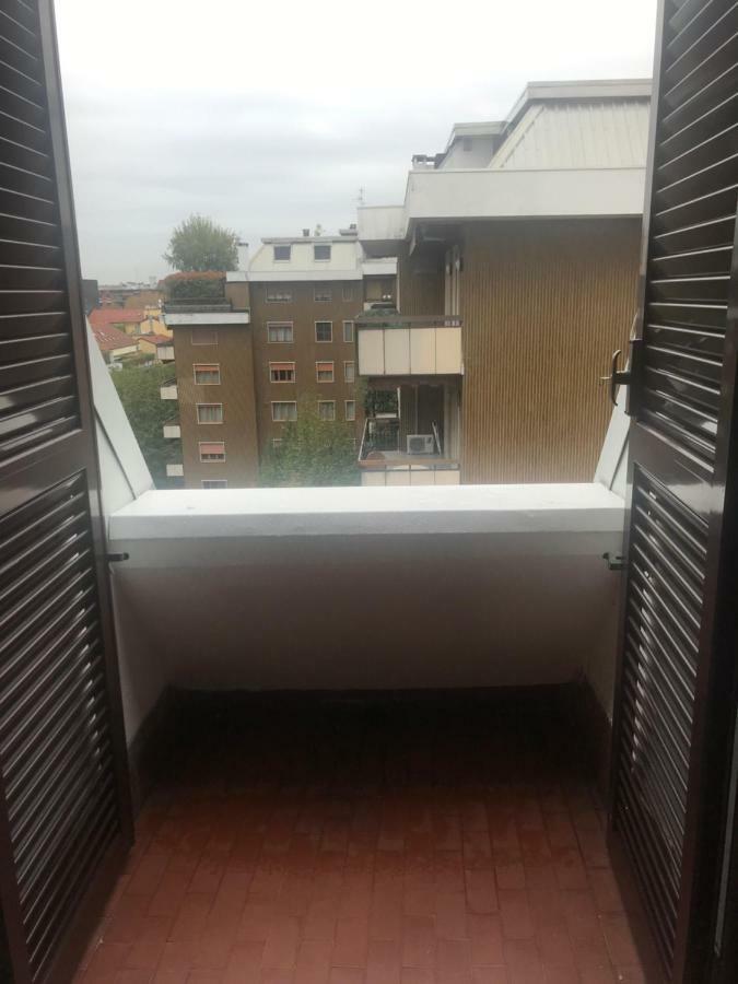 On The Top Floor Watching Citylife And Mico Milan Extérieur photo