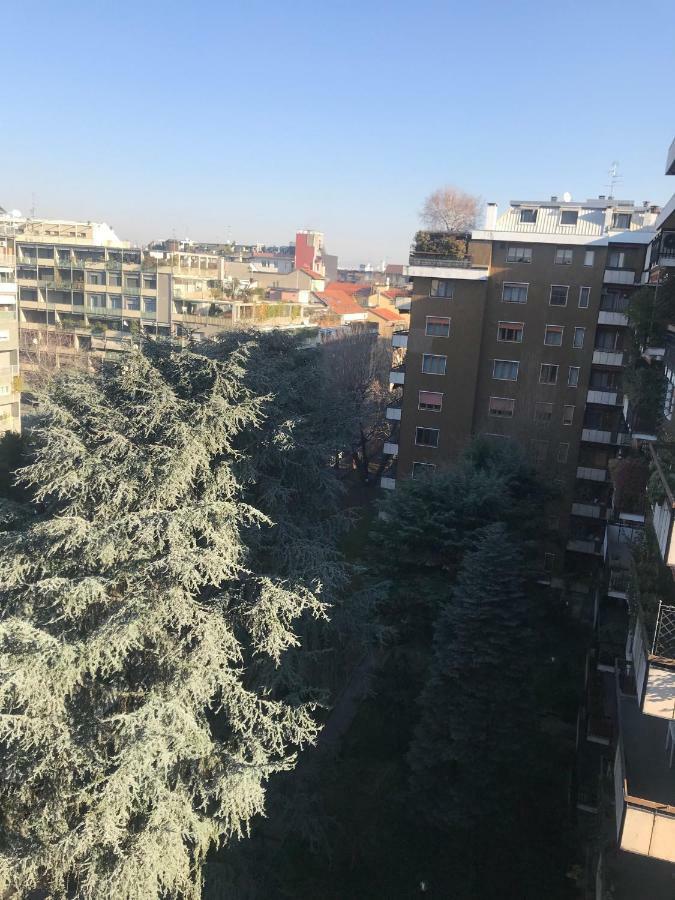On The Top Floor Watching Citylife And Mico Milan Extérieur photo